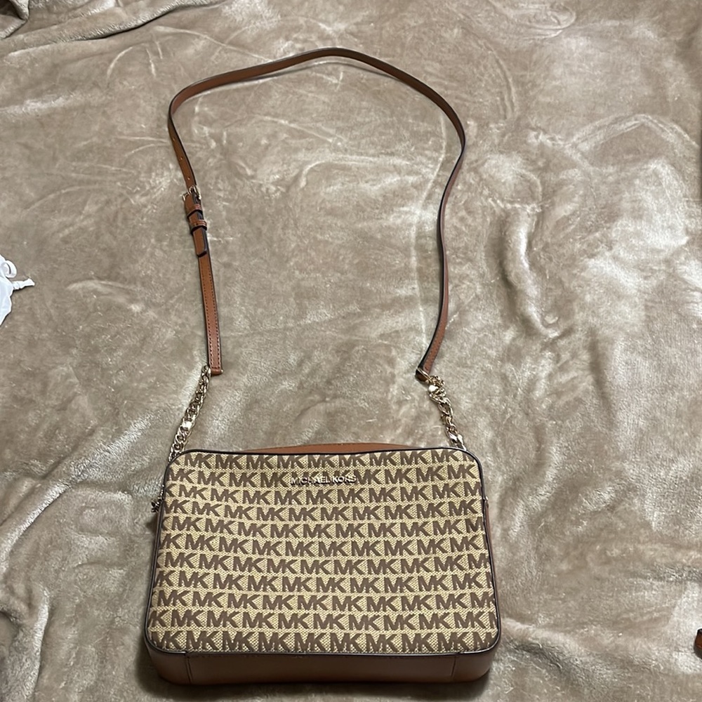 Michael Kors crossbody